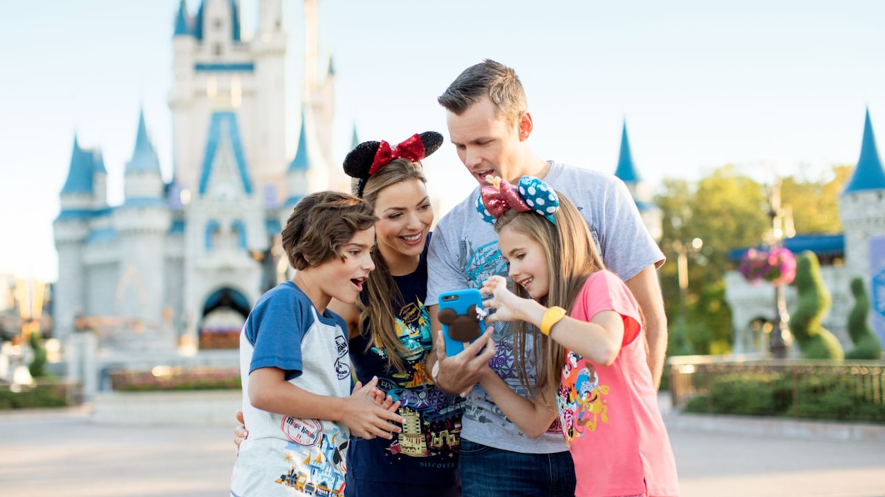 Top 9 Tips for Enjoying Disney World While Pregnant